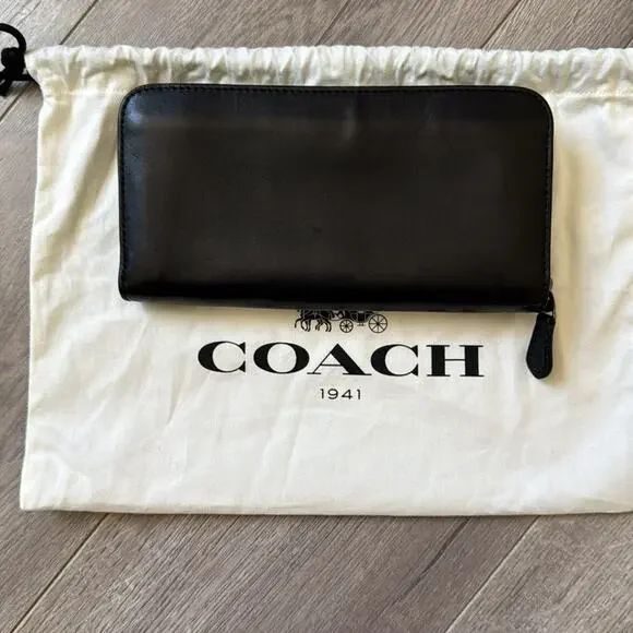 Coach x Disney 1941 Squinting Mickey Mouse Accordion Zip Leather Wallet